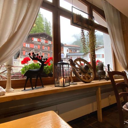 Gasthaus Edelweiss Langwies Exteriör bild